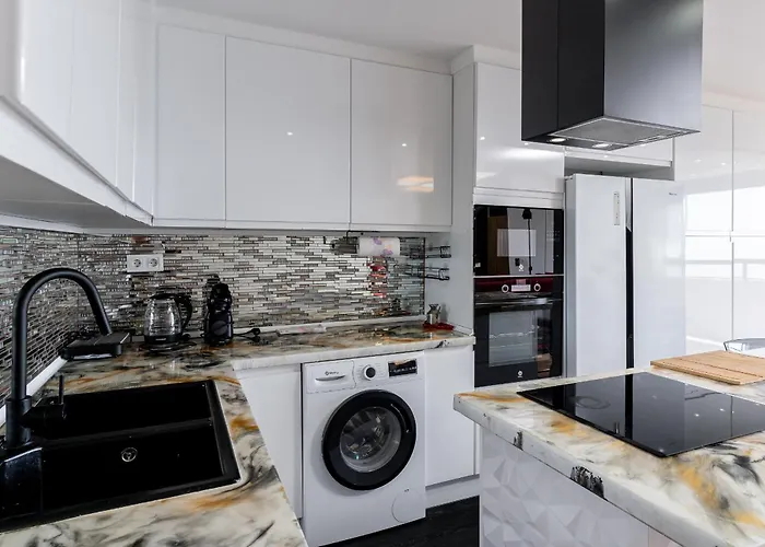 Monkó Tower * Torremolinos